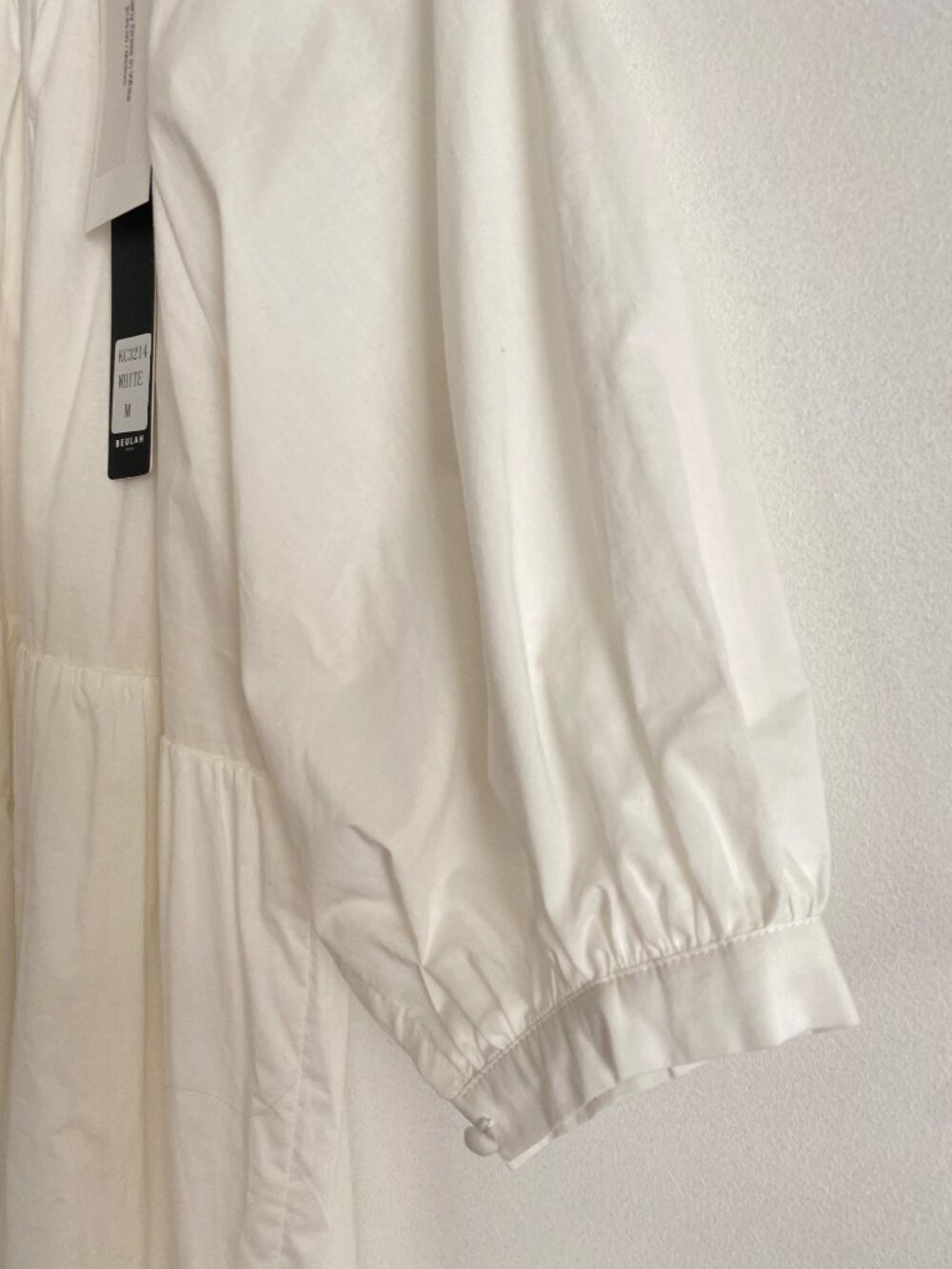 NWT Beulah Style White Tiered Puff Sleeve Dress With Cutout Bow Detail Size M - Picture 6 of 9